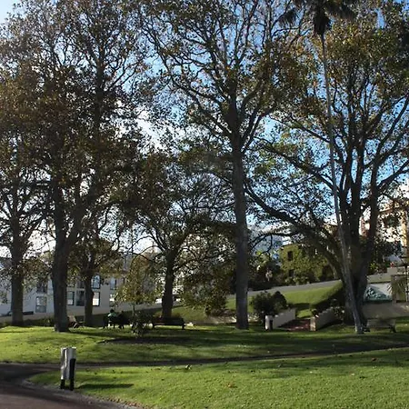 The Nook אכסניה