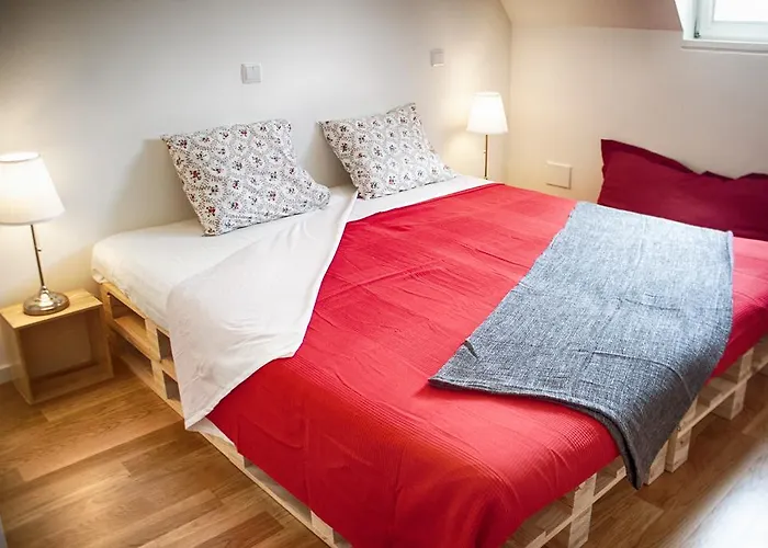 努克旅馆 蓬塔德尔加达